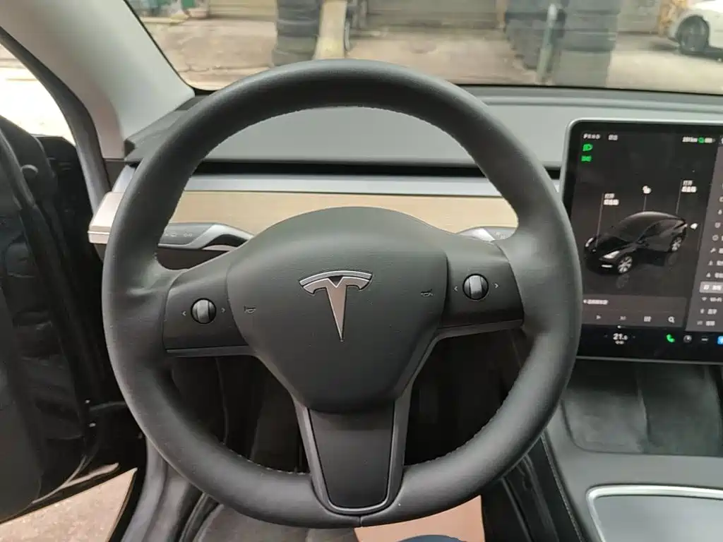 Tesla Model Y 2022 — фото 11