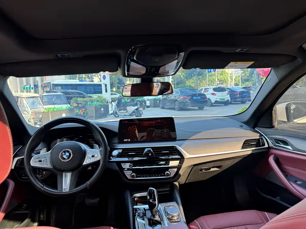 BMW 5 Series 2023