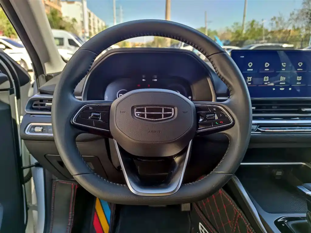 Geely Emgrand 2023 — фото 12