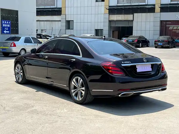 Mercedes-Benz S-Class 2020