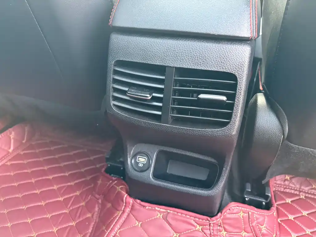 Kia KX3 2022 — фото 15