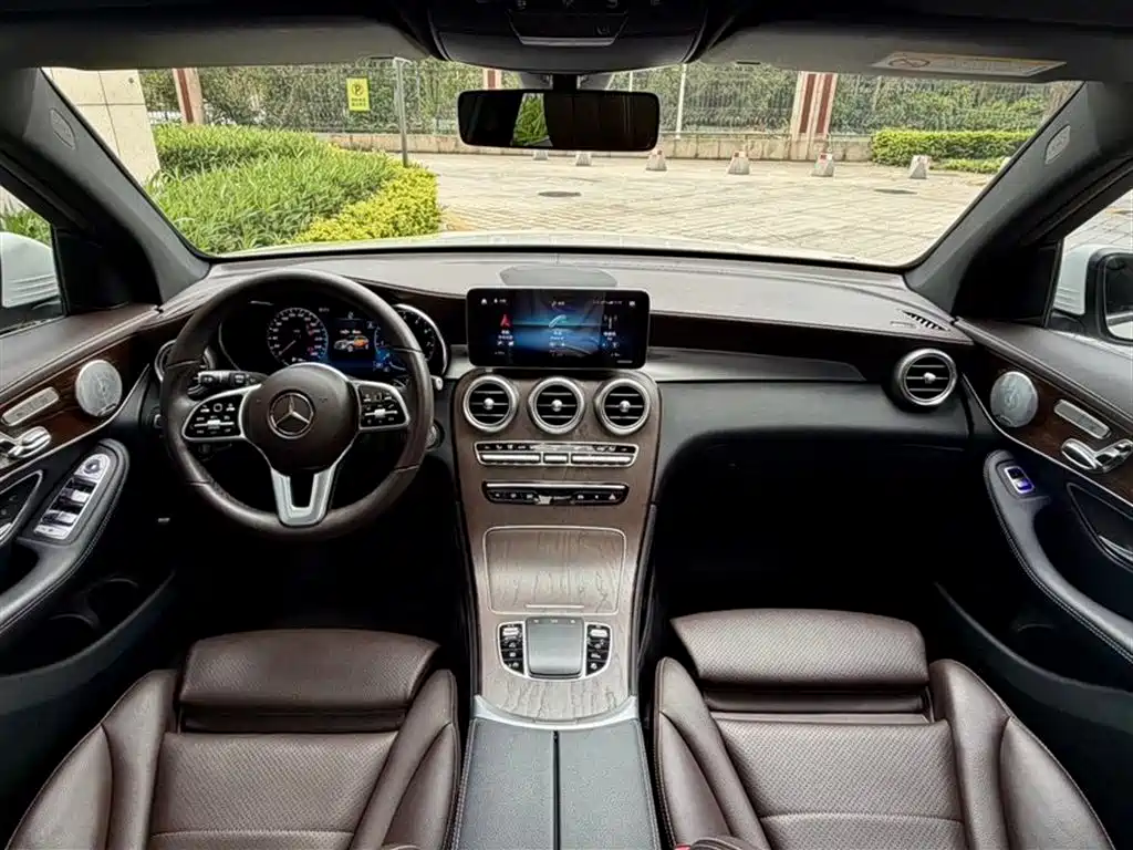 Mercedes-Benz GLC 2020 — фото 14