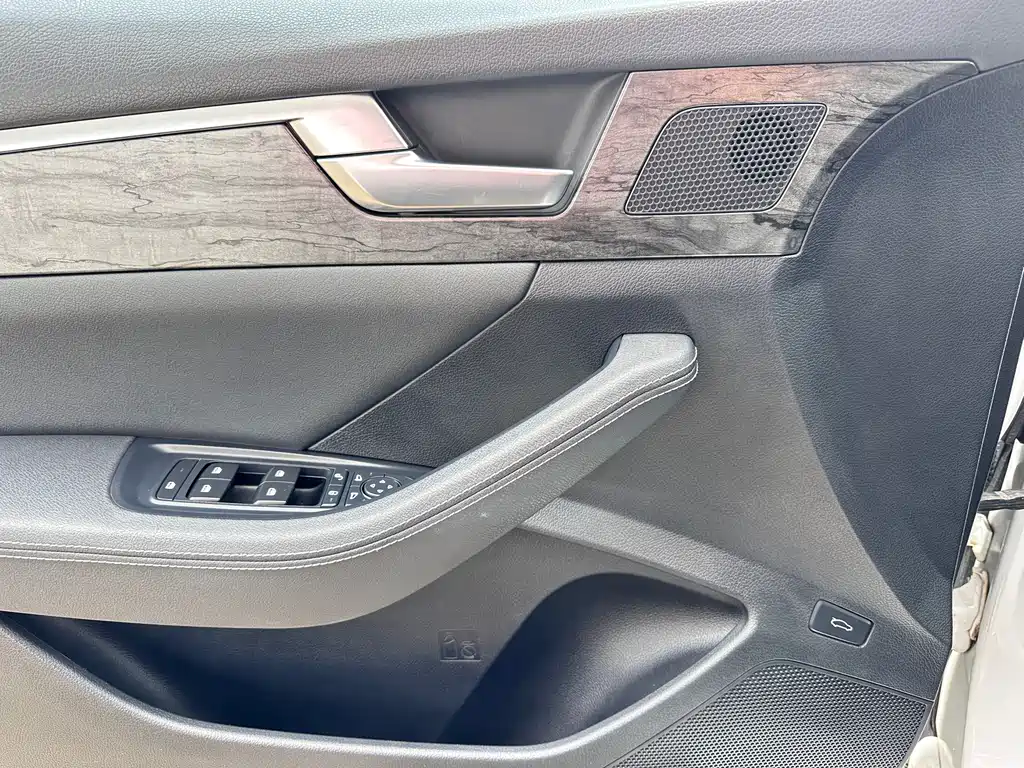 BYD Qin Pro NEV 2018 — фото 17