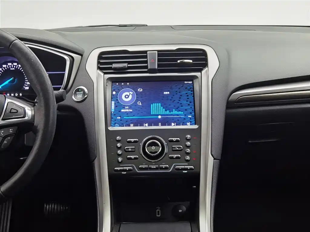 Ford Mondeo 2018 — фото 12