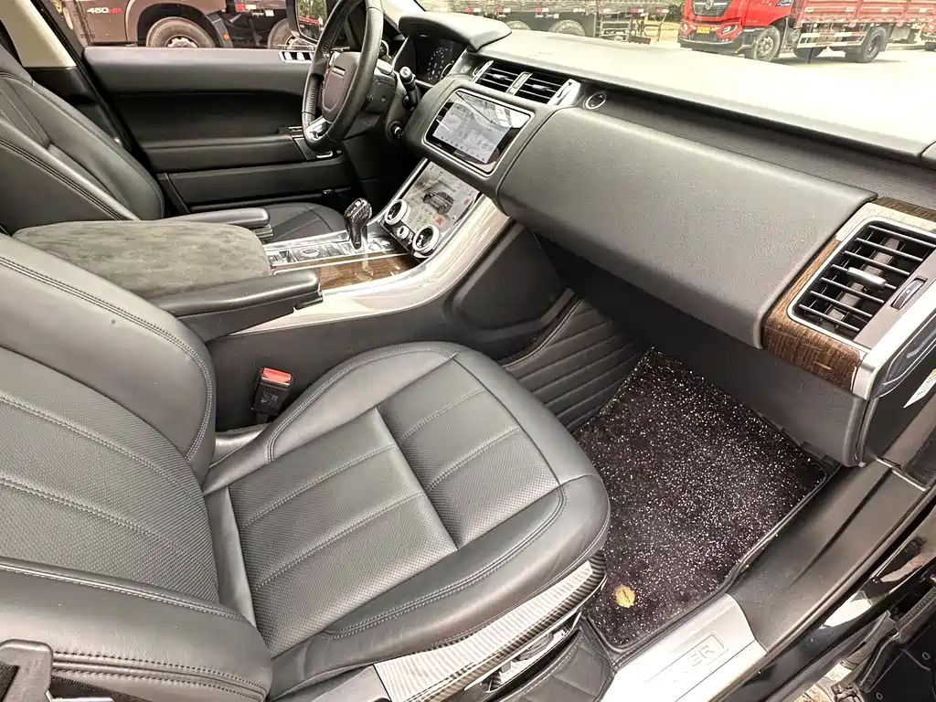 Land Rover Sport PHEV 2019 — фото 14
