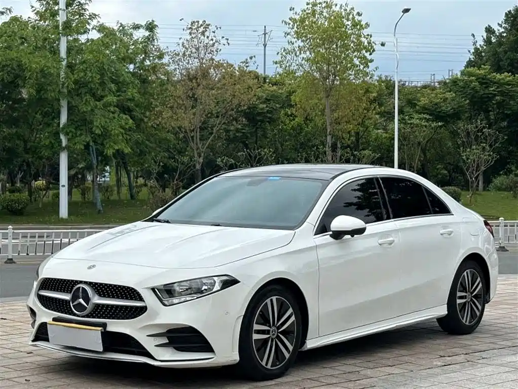 Mercedes-Benz A-Class 2020 — фото 1