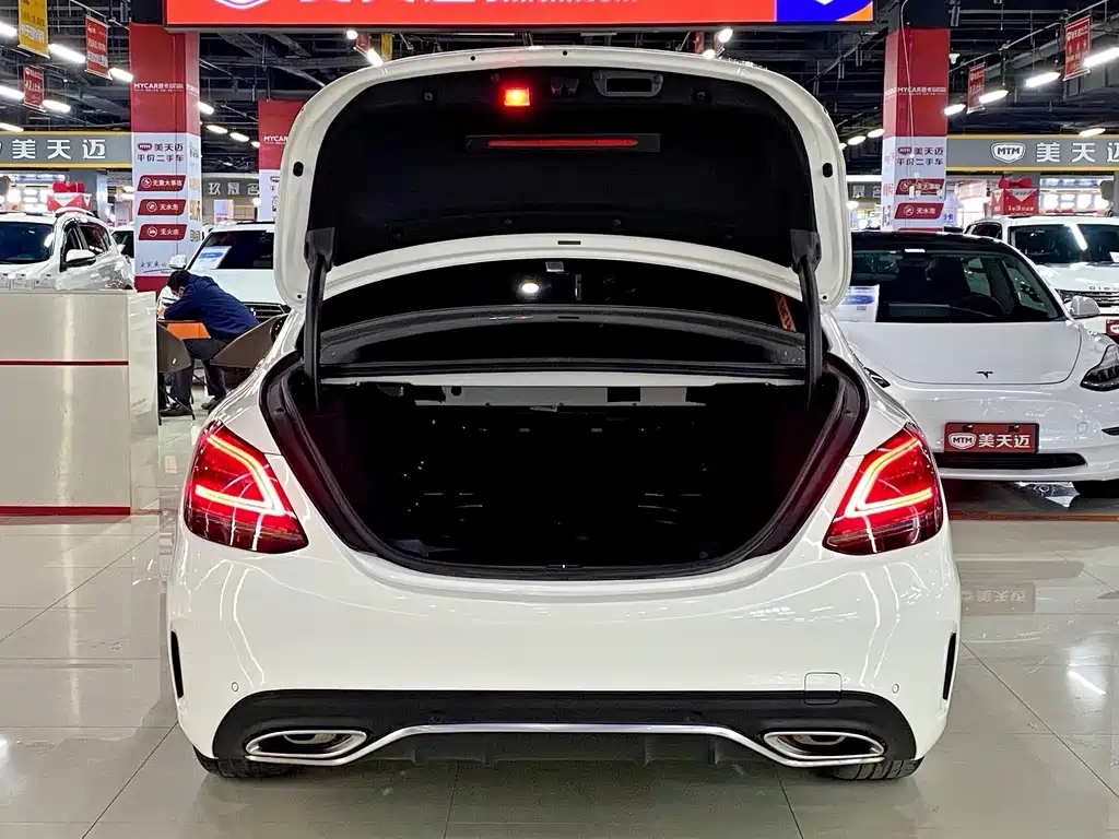 Mercedes-Benz C-Class 2019 — фото 8