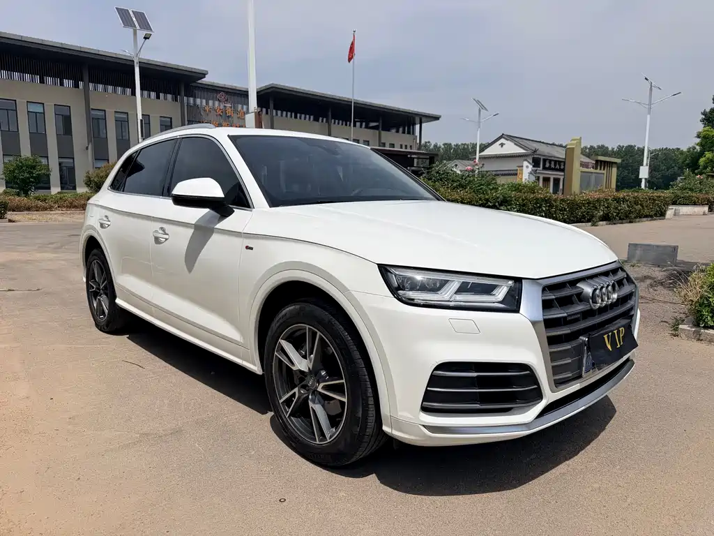 Audi Q5L 2020 — фото 3