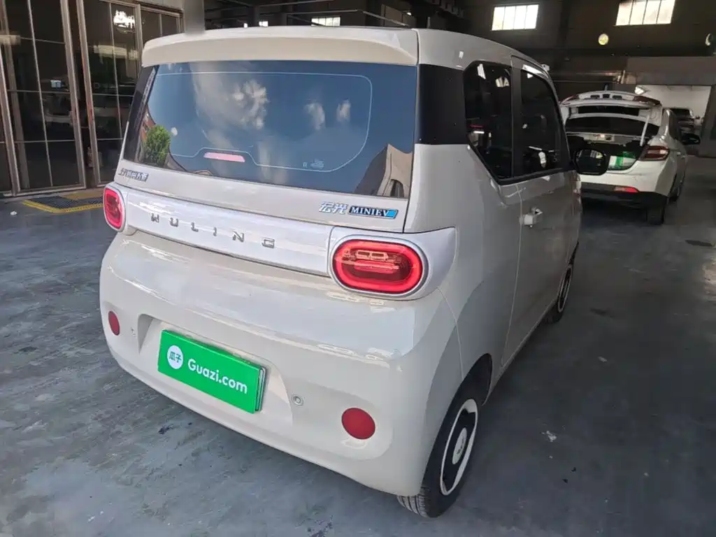 Wuling Hongguang MINIEV 2024