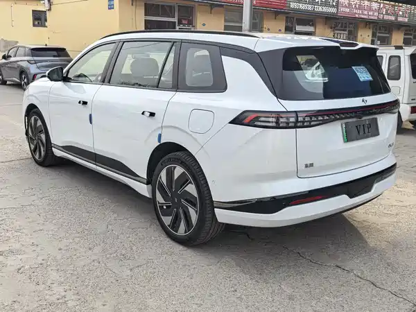 Dongfeng e008 2025