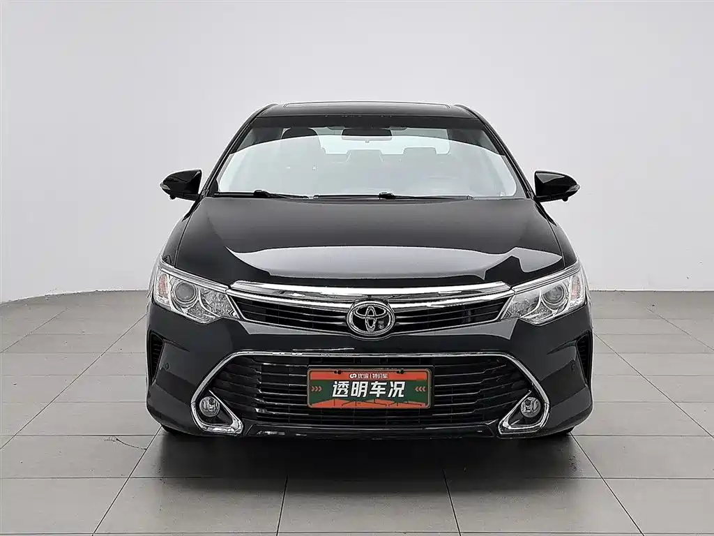 Toyota Camry 2017 — фото 3