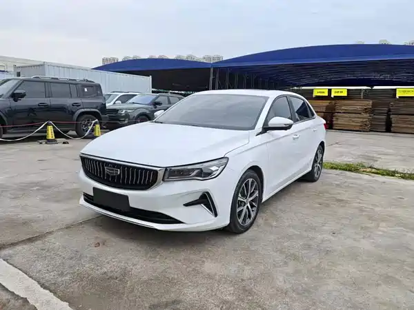 Geely Emgrand 2021