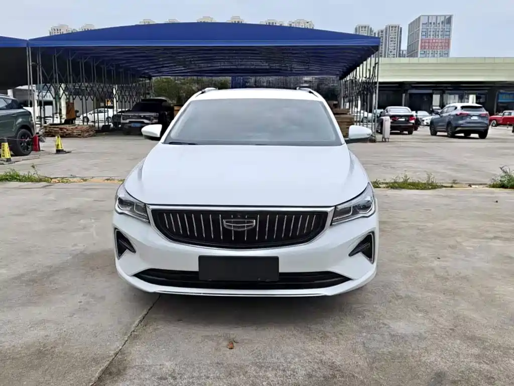 Geely Emgrand 2021