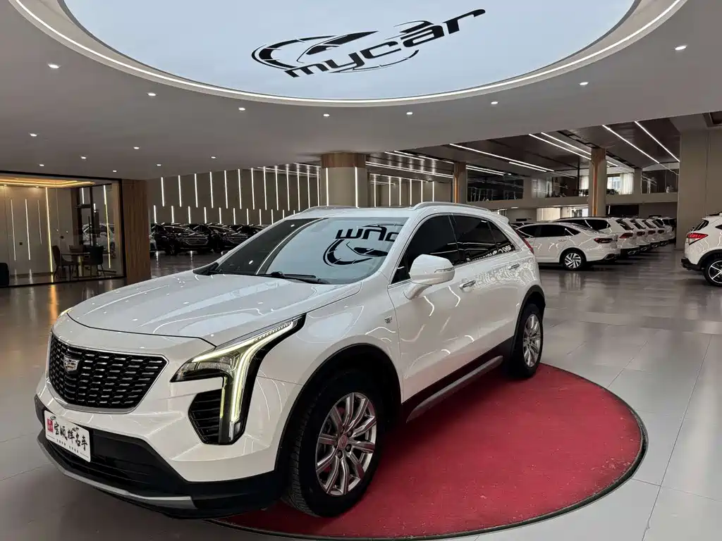 Cadillac XT4 2020 — фото 1