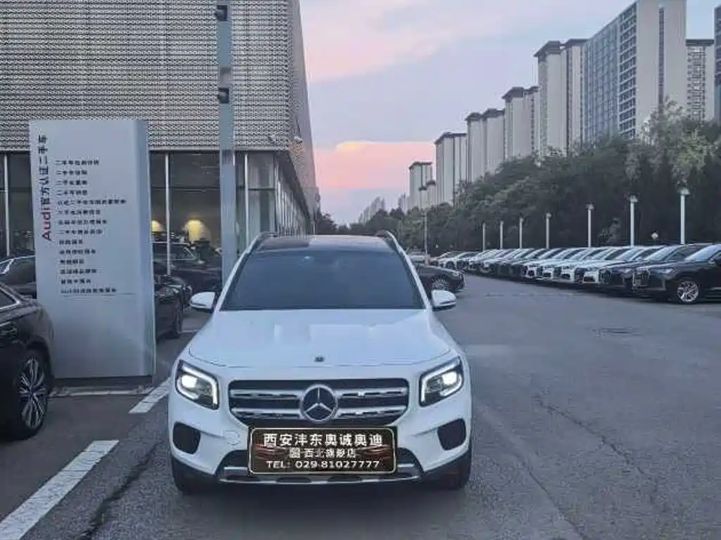 Mercedes-Benz GLB 2021