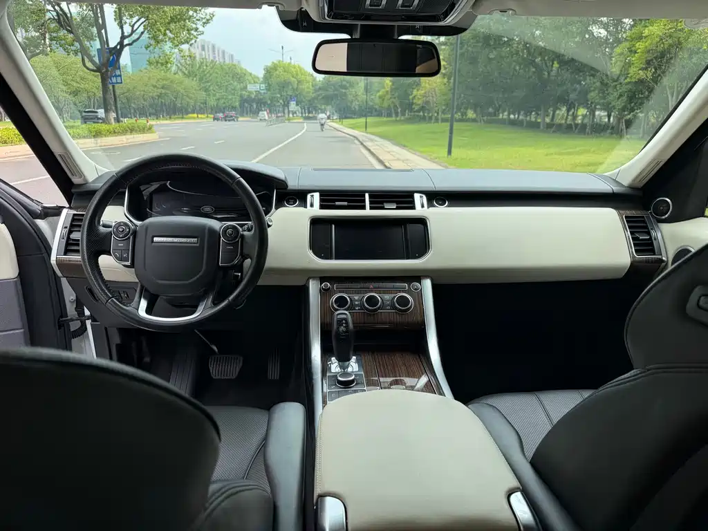 Land Rover Range Rover Sport 2015 — фото 13