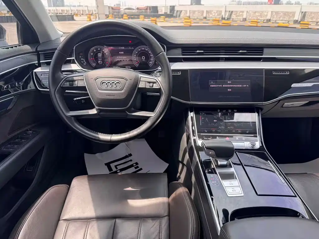 Audi A8 2019 — фото 10