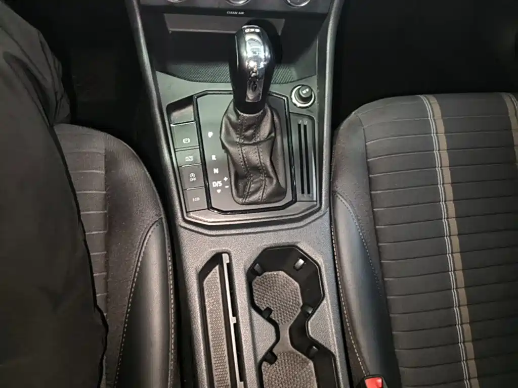Volkswagen Lavida 2020 — фото 14