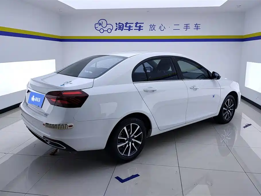 Geely Emgrand 2019 — фото 3