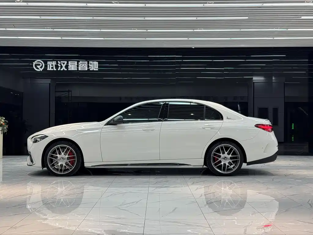 Mercedes-Benz C-Class 2022