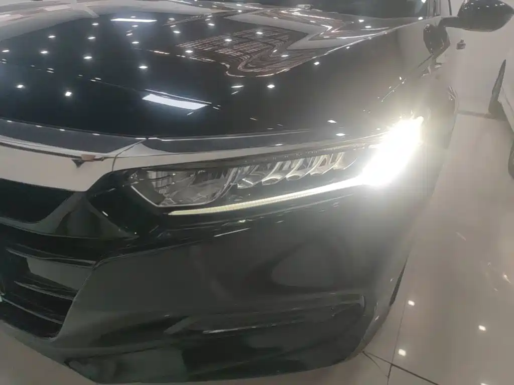 Honda Accord 2021 — фото 24