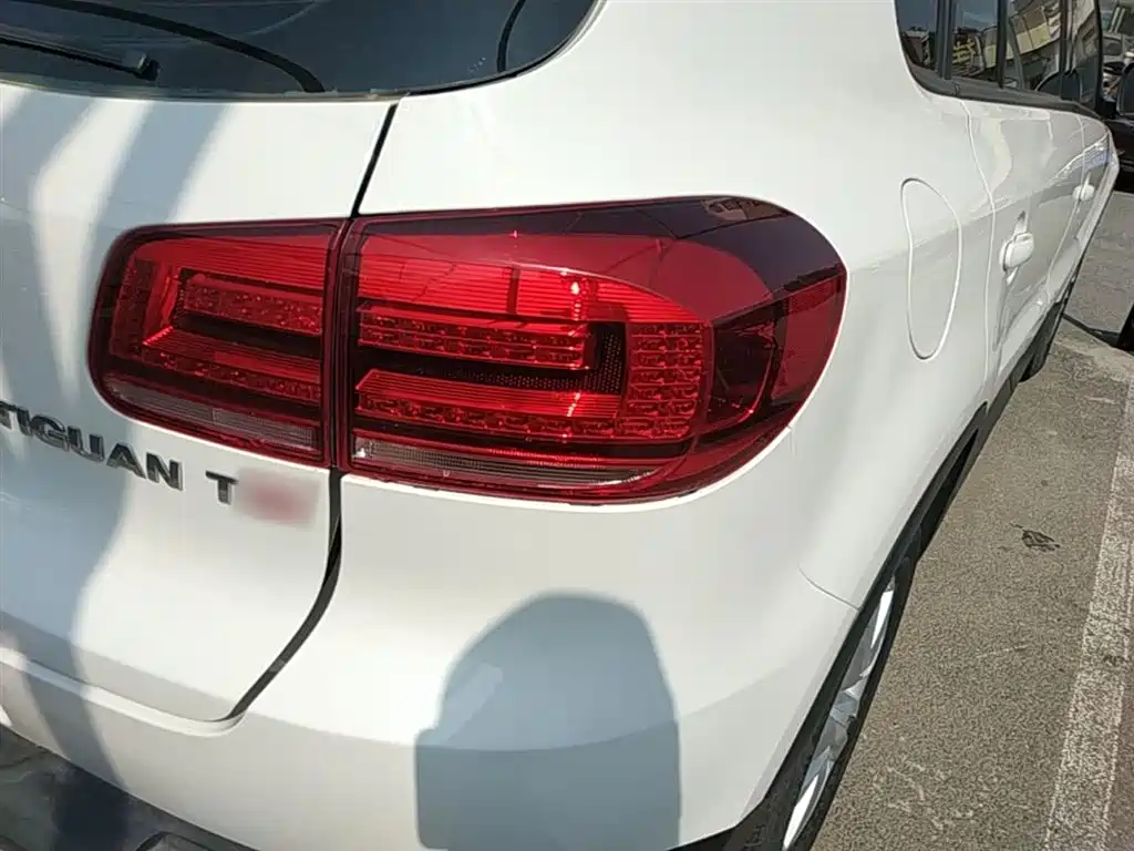 Volkswagen Tiguan 2015 — фото 8