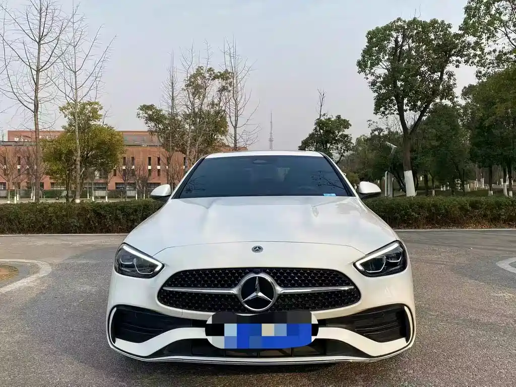 Mercedes-Benz C-Class 2023 — фото 2