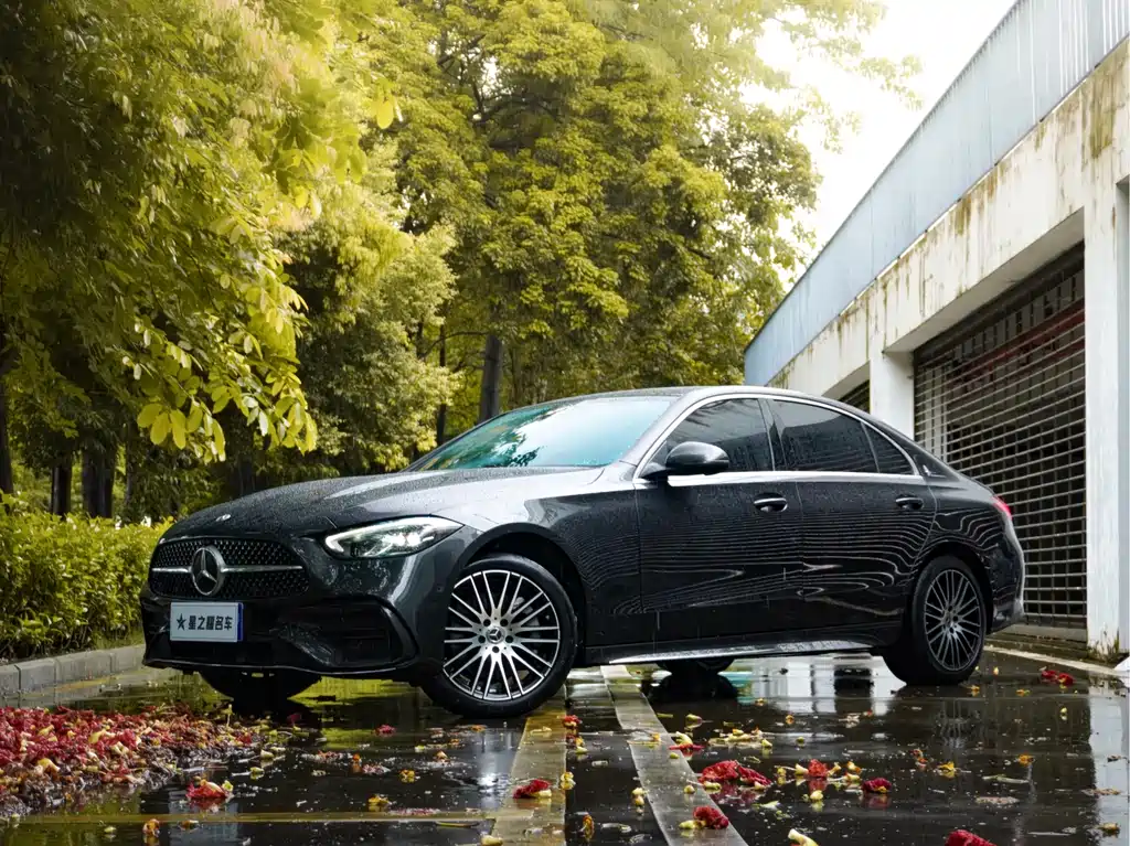 Mercedes-Benz C-Class 2023