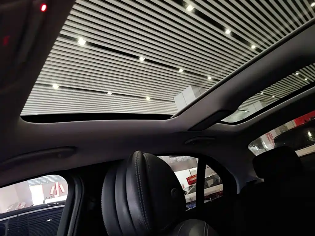 Mercedes-Benz C-Class 2020 — фото 18