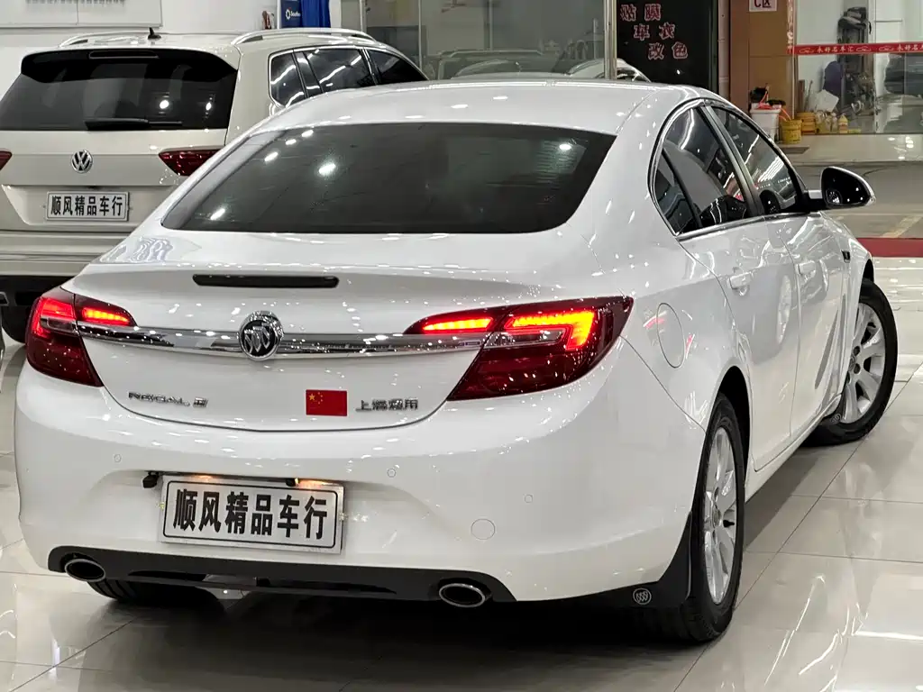 Buick Regal 2015 — фото 2