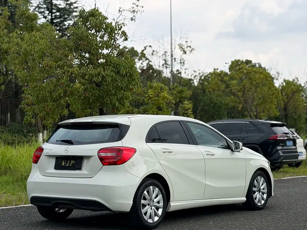 Mercedes-Benz A-Class 2013 — фото 18