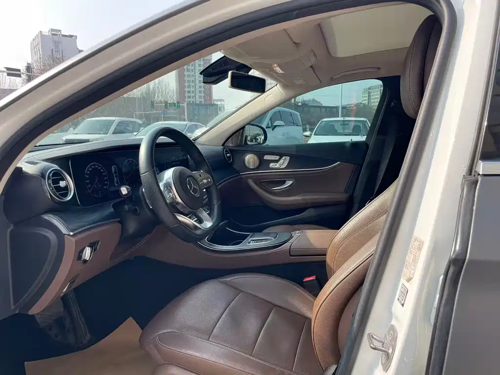 Mercedes-Benz E-Class 2018 — фото 4