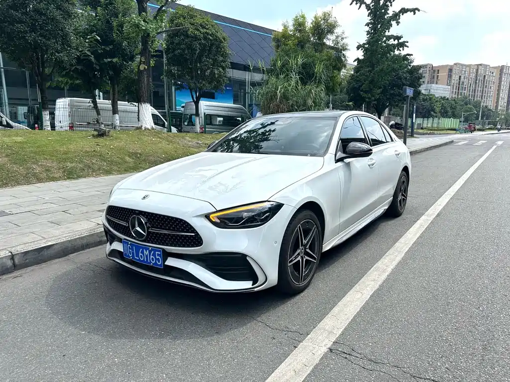Mercedes-Benz C-Class 2023 — фото 1
