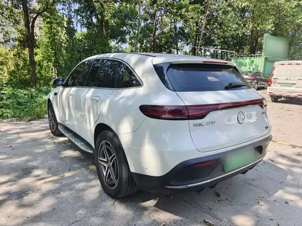 Mercedes-Benz EQC 2020