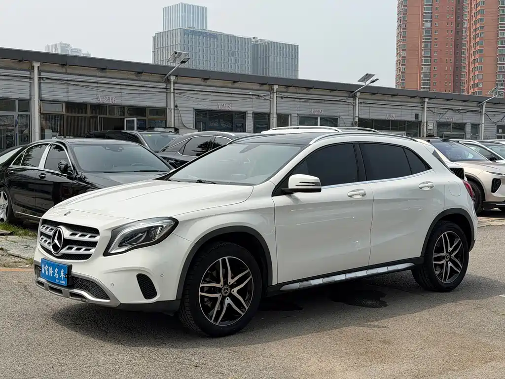 Mercedes-Benz GLA 2017