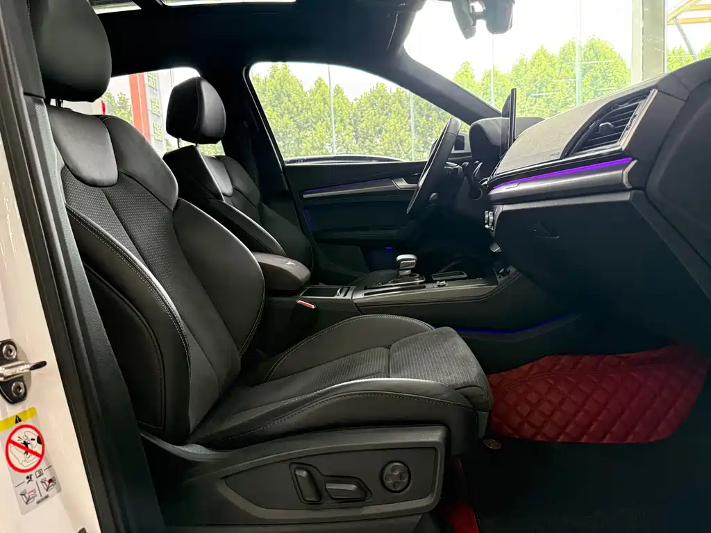 Audi Q5L Sportback 2021 — фото 21