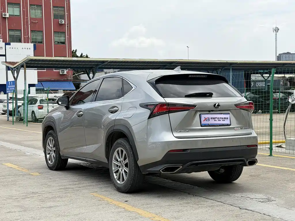 Lexus NX 2020 — фото 6