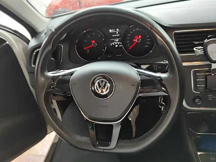 Volkswagen Gran Lavida 2016 — фото 15