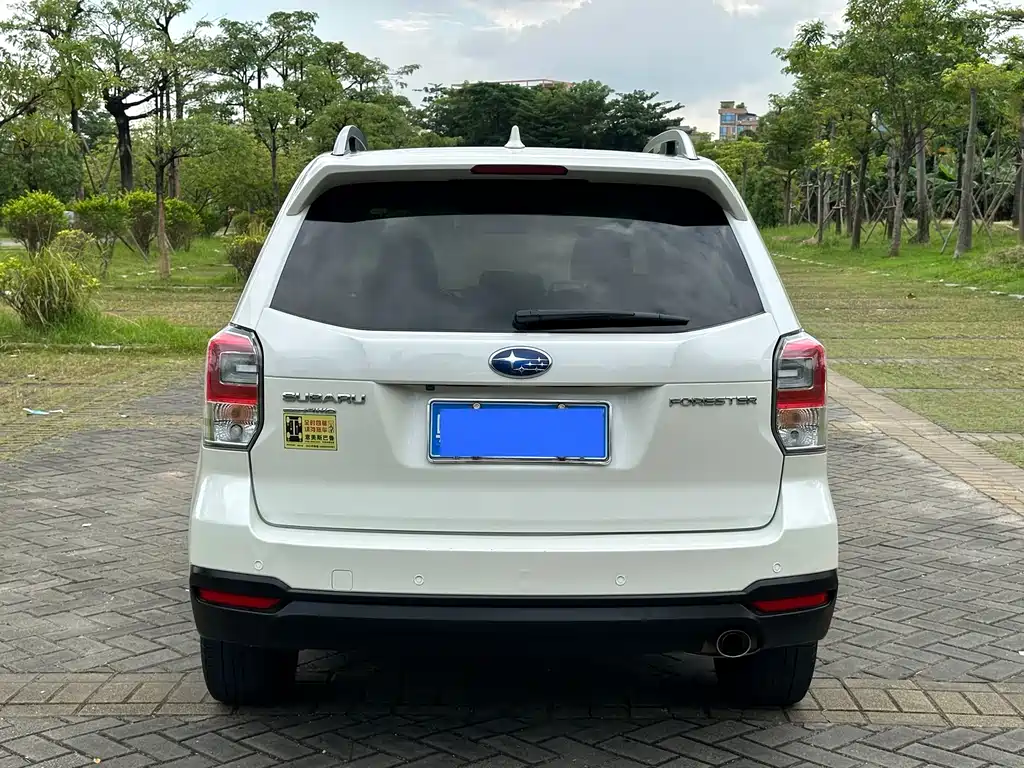 Subaru Forester 2017 — фото 3