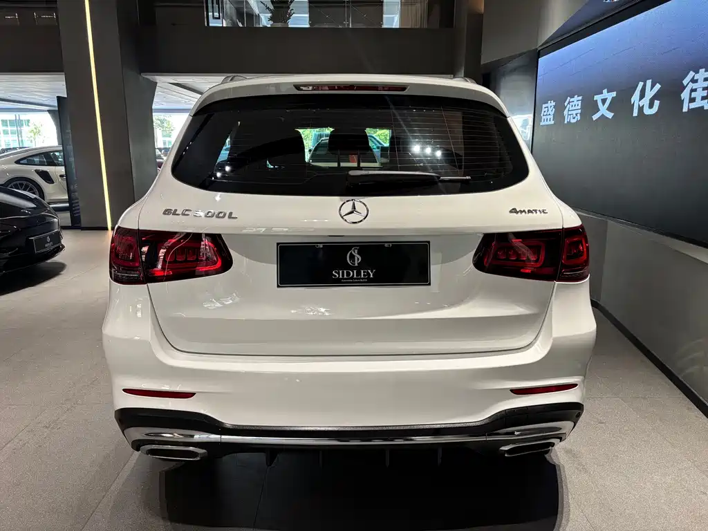 Mercedes-Benz GLC 2023