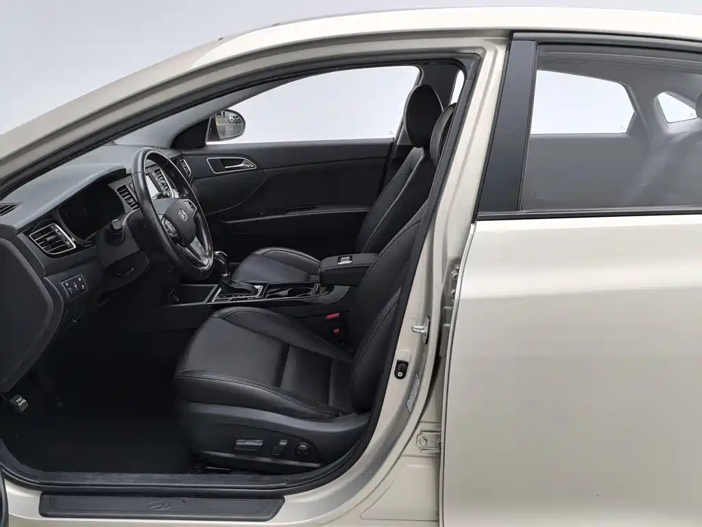 Hyundai Mistra 2016 — фото 10
