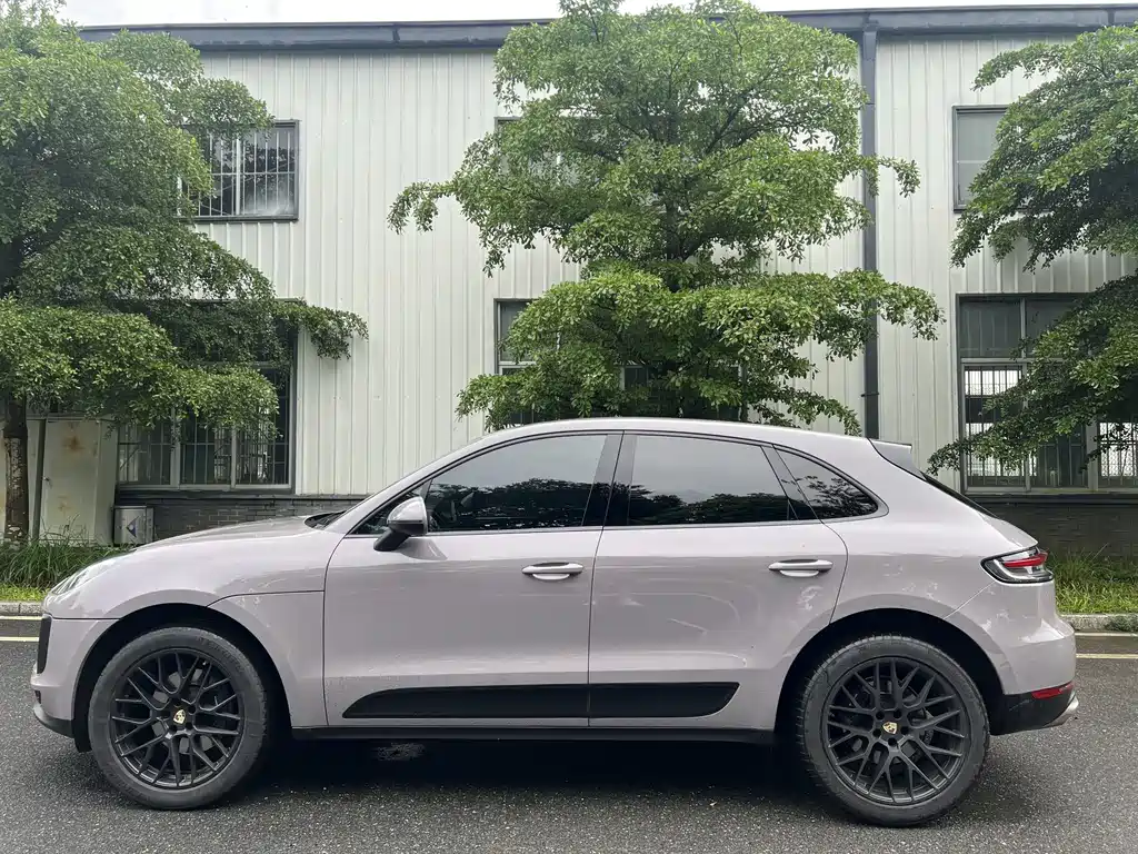 Porsche Macan 2019 — фото 12