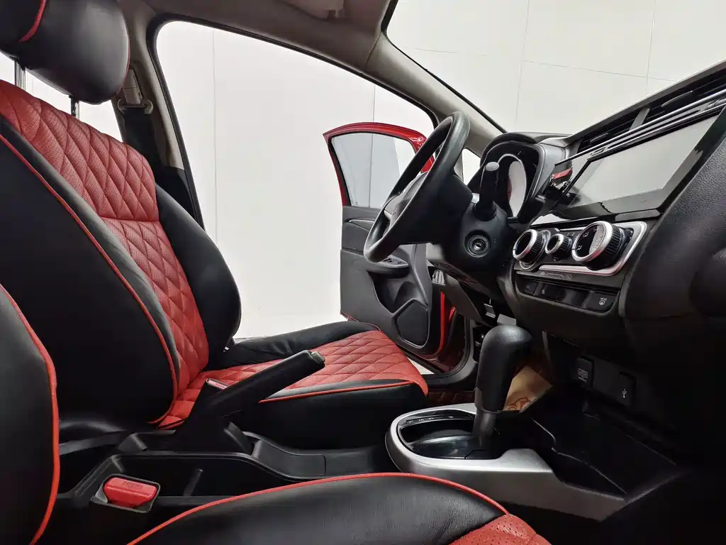 Honda Fit 2015 — фото 14