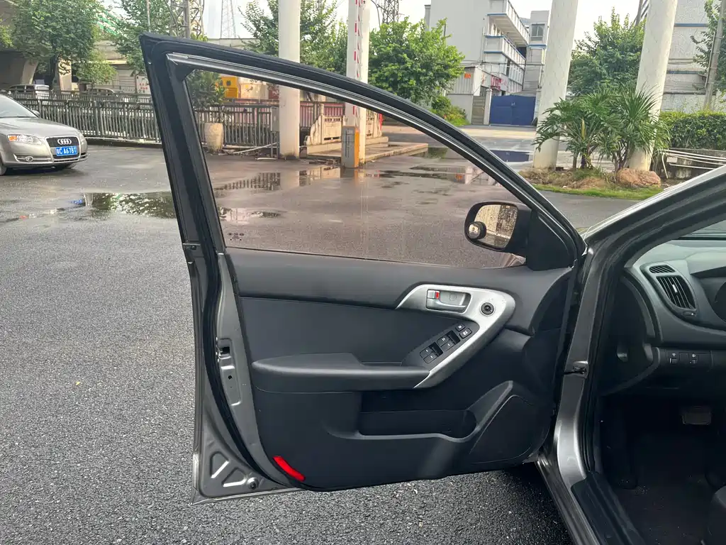 Kia Forte 2014 — фото 10