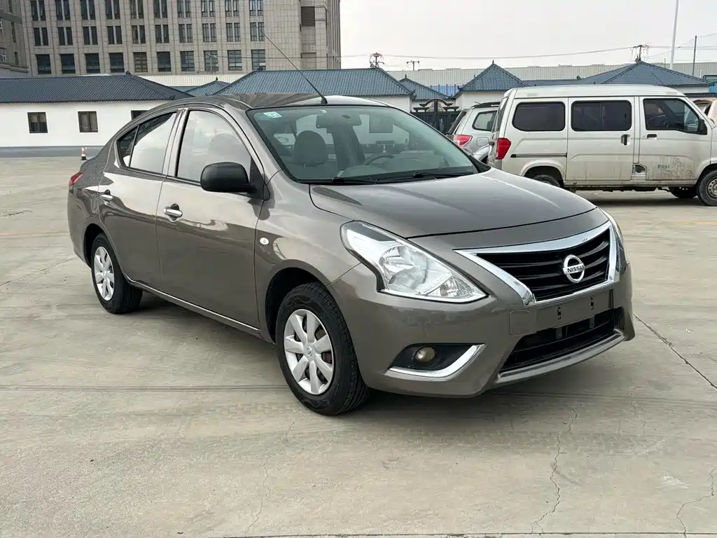 Nissan Sunny 2016 — фото 7