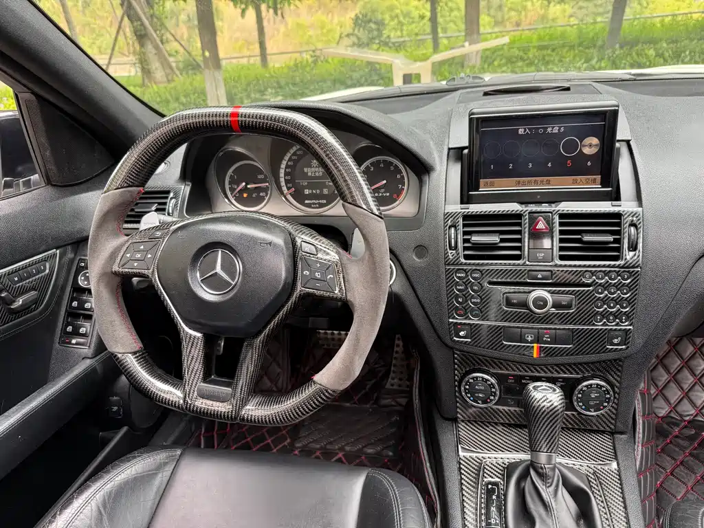 Mercedes-Benz C-Class AMG 2010 — фото 13