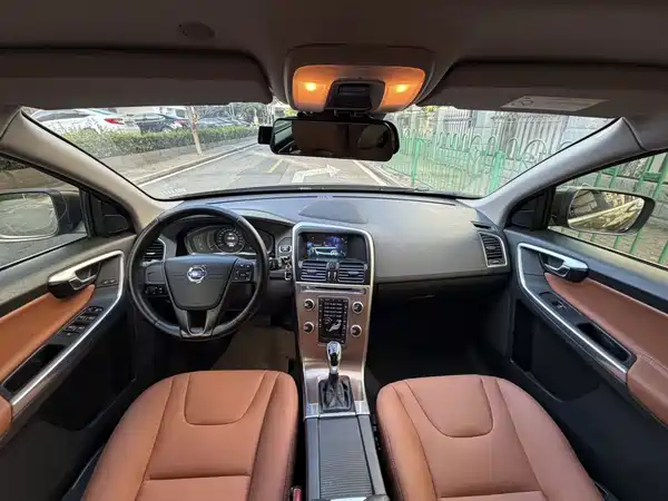 Volvo XC60 2015
