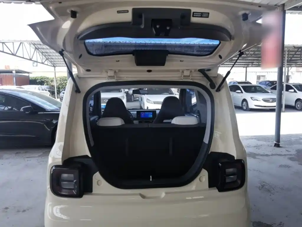 Geely Galaxy Panda 2025 — фото 15