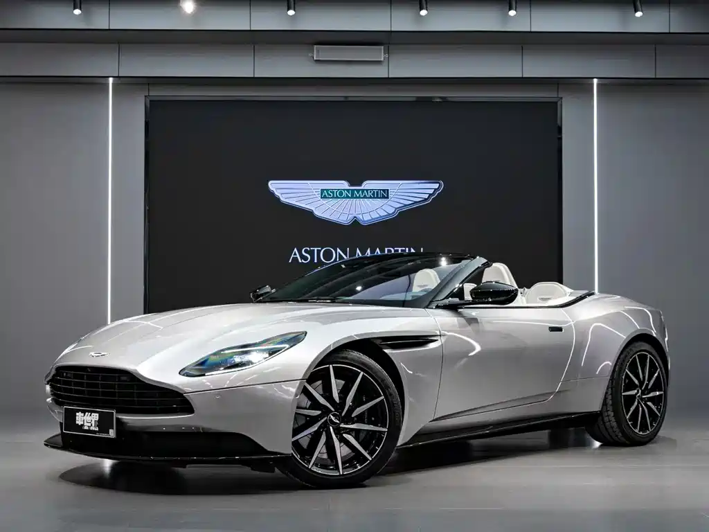 Aston Martin DB11 2023