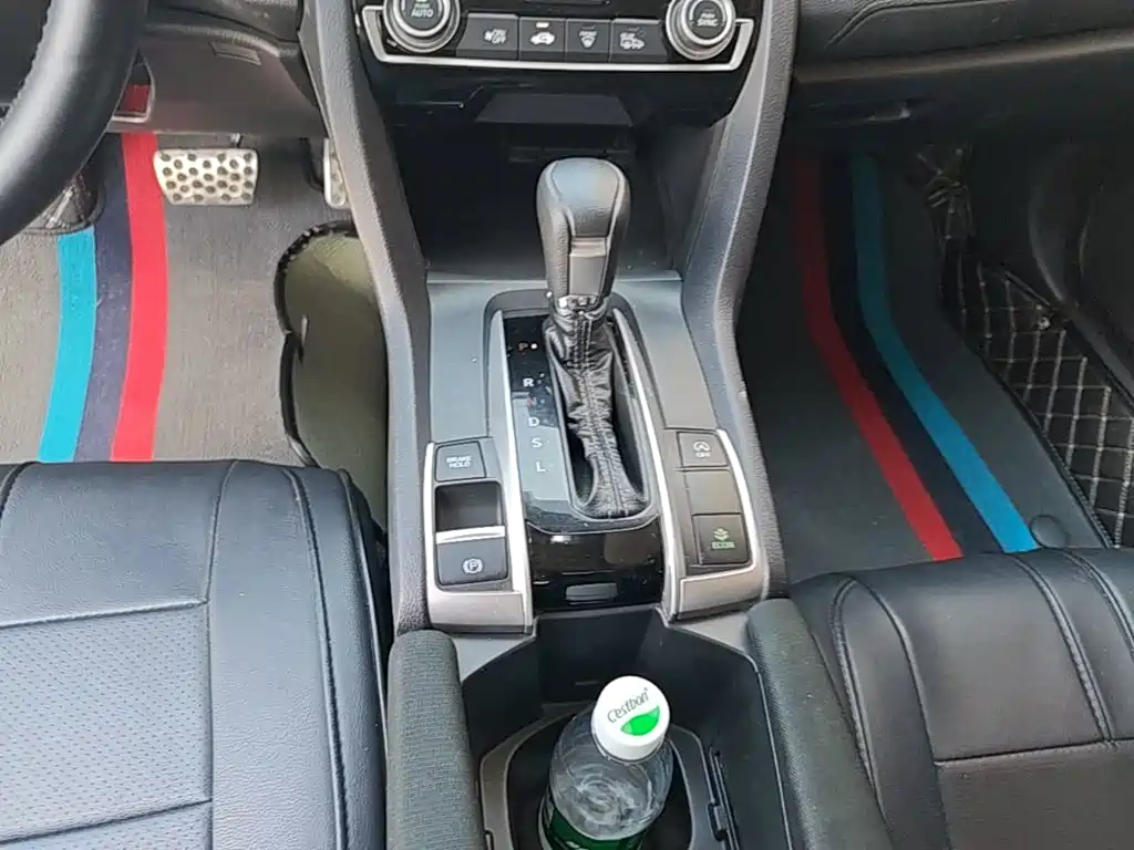 Honda Civic 2020 — фото 14